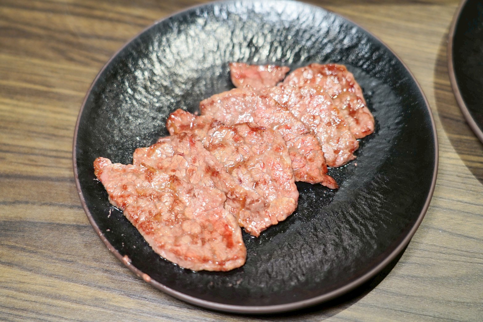 原木燒肉-東區頂級燒肉 30公分的和牛牛舌! 桌邊專人代烤 獨立包廂 聚餐首選 - 第13張圖