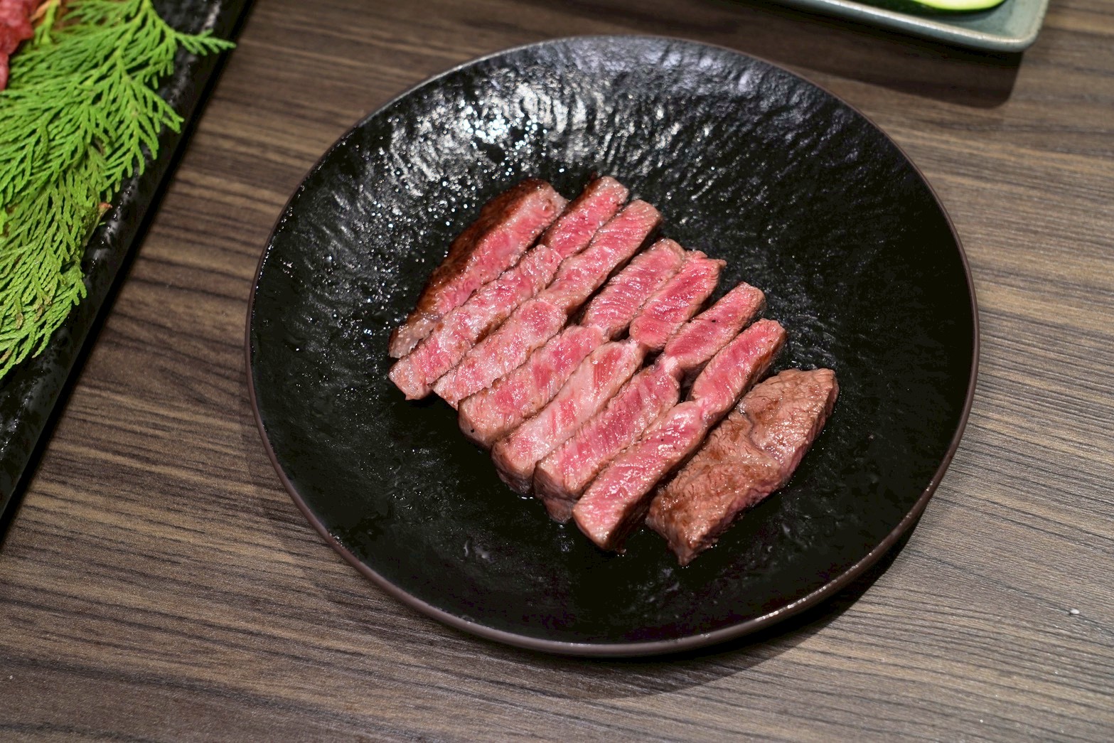 原木燒肉-東區頂級燒肉 30公分的和牛牛舌! 桌邊專人代烤 獨立包廂 聚餐首選 - 第16張圖