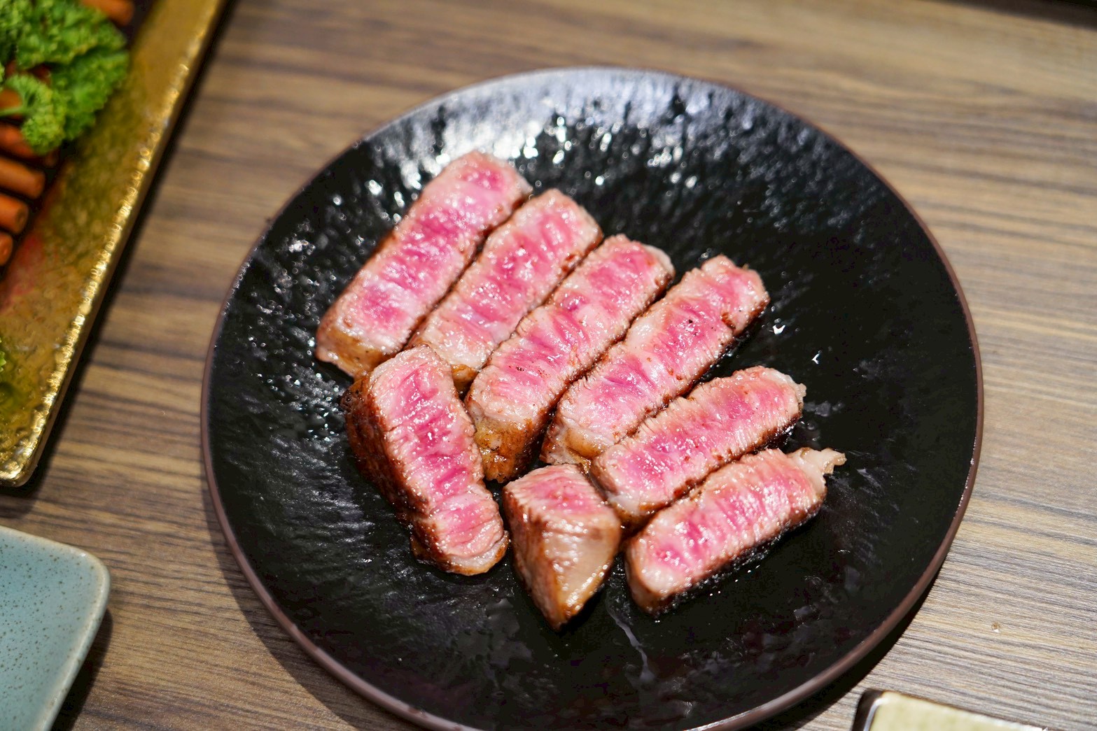 原木燒肉-東區頂級燒肉 30公分的和牛牛舌! 桌邊專人代烤 獨立包廂 聚餐首選 - 第39張圖