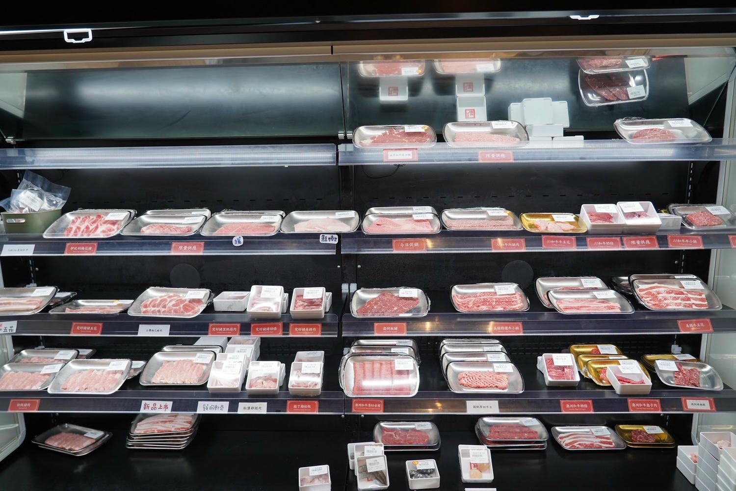 燒肉Lab京東 台北新開幕和牛燒肉! 超市型燒肉～cp值超高 個人燒肉或聚餐 都適合～