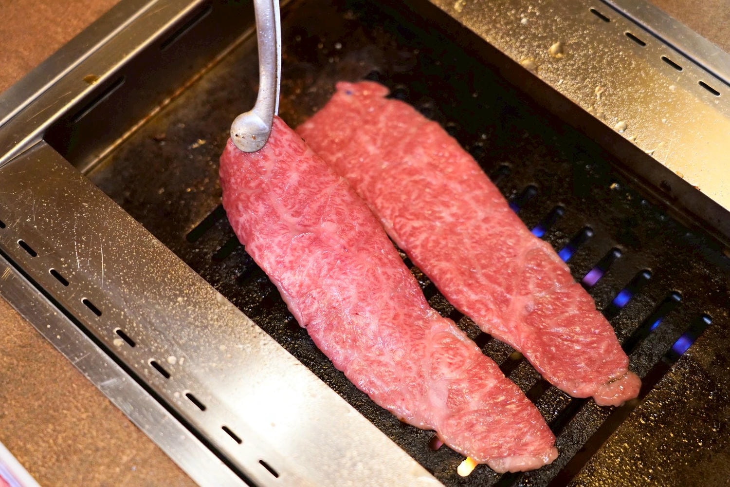 燒肉Lab京東 台北新開幕和牛燒肉! 超市型燒肉～cp值超高 個人燒肉或聚餐 都適合～