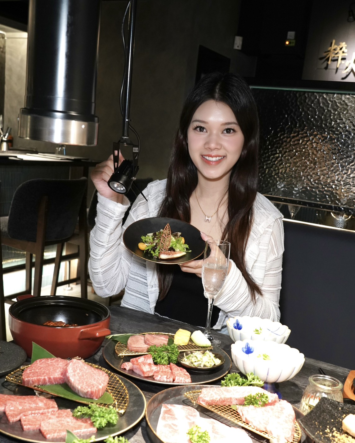 台北無菜單日式燒肉 肉品精緻又好吃！全程專人桌邊代烤 聚餐首選～